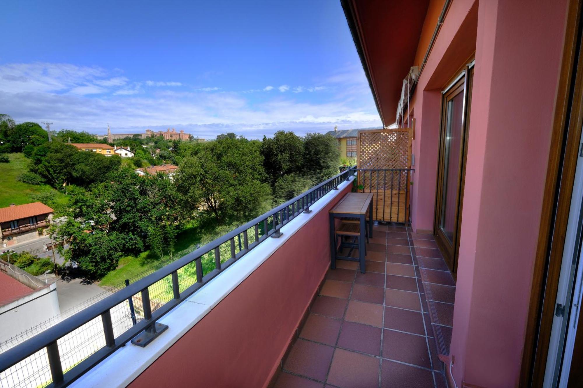 Comillas Pueblo El Capricho Exterior foto